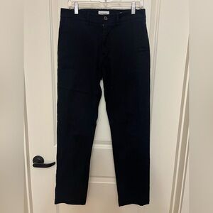 Navy blue men’s chino pants slacks